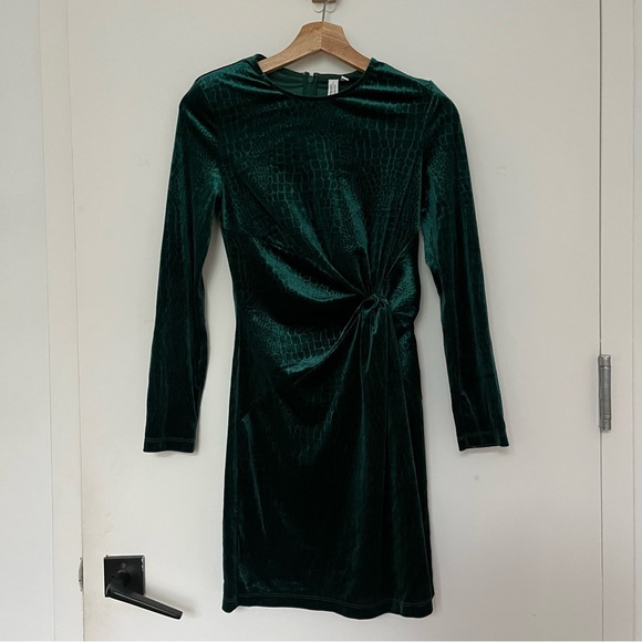 & Other Stories Emerald Green Velvet Croc dress, Size 4 Eur 36, NWT - Picture 2 of 9